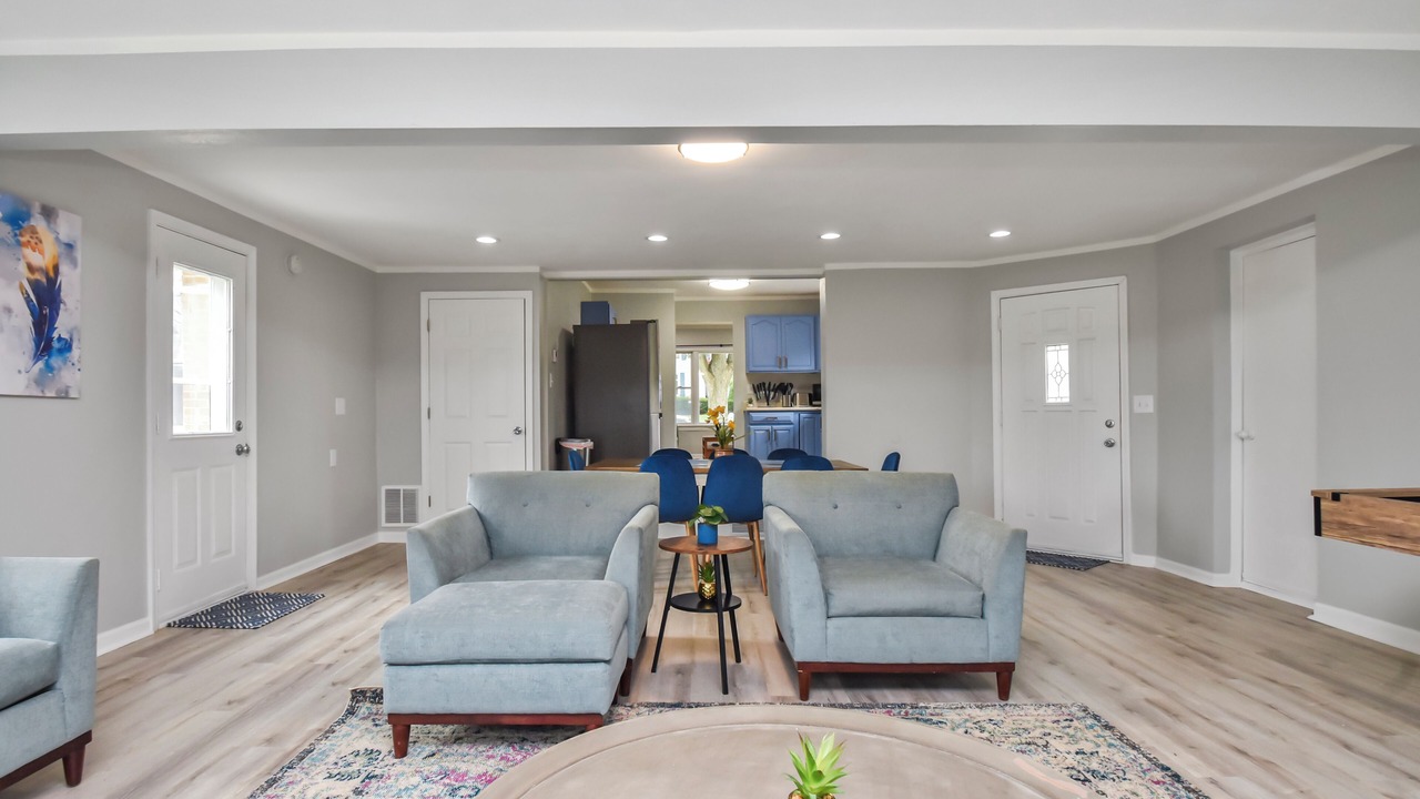 Photo of Livingroom in Orange Prairie