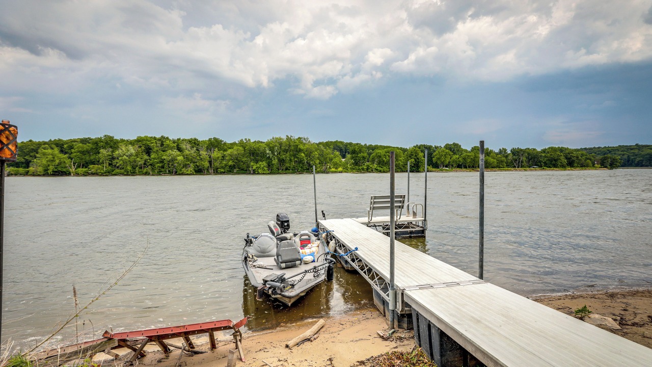 Photo of Outdoor in Holcomb