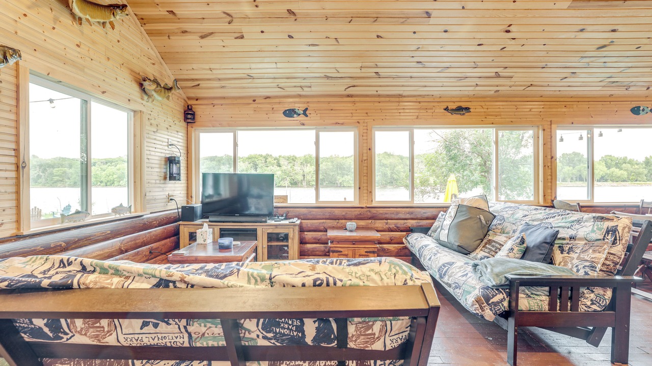 Photo of Bedroom in Holcomb