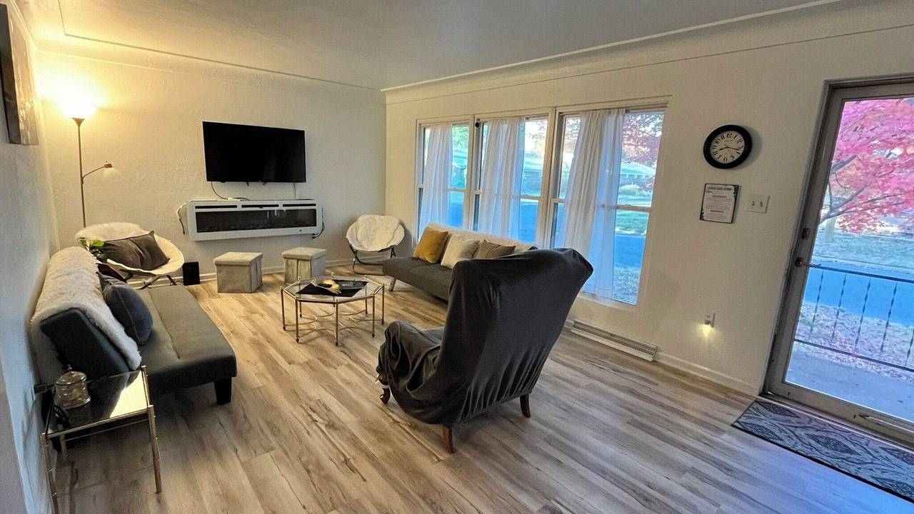 Photo of Livingroom in Pekin