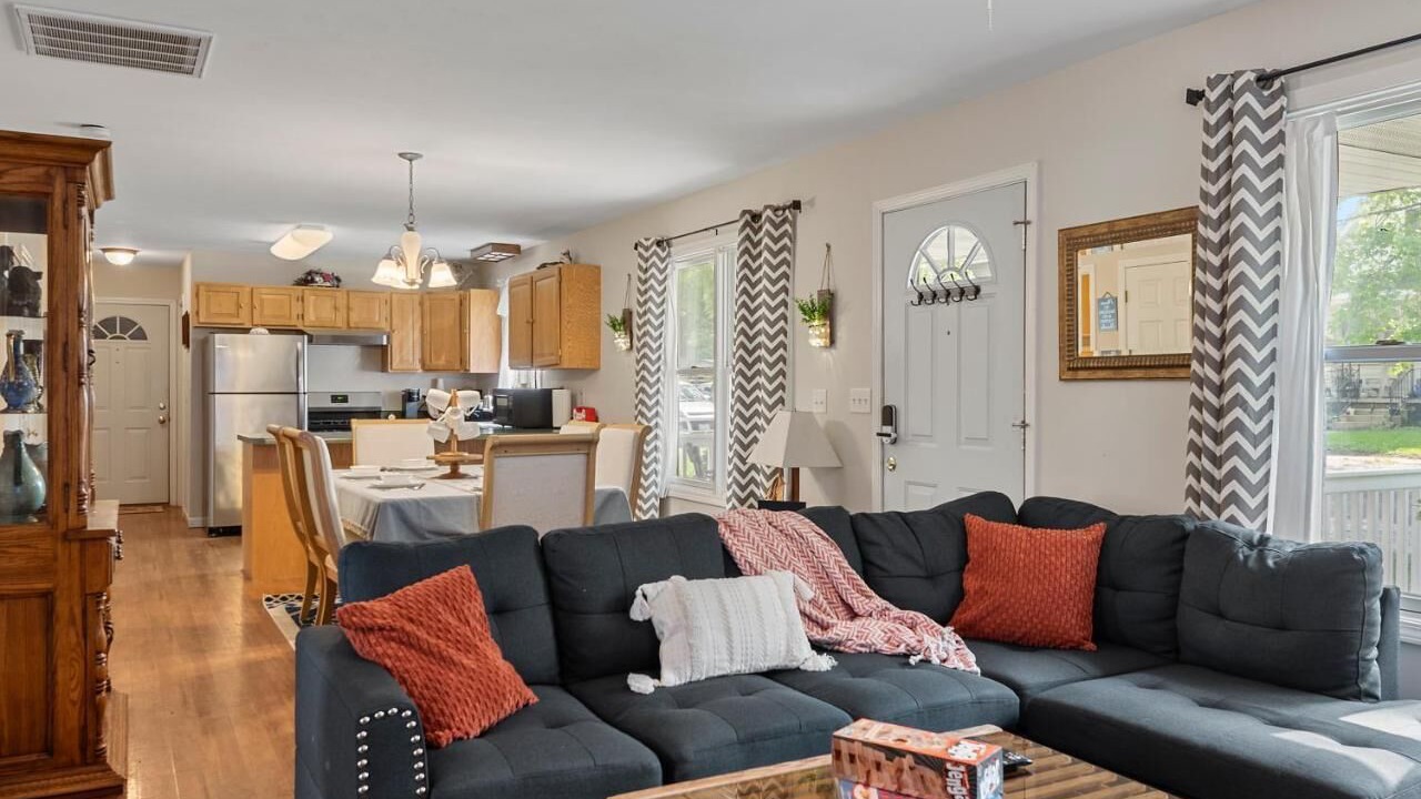 Photo of Livingroom in Springfield
