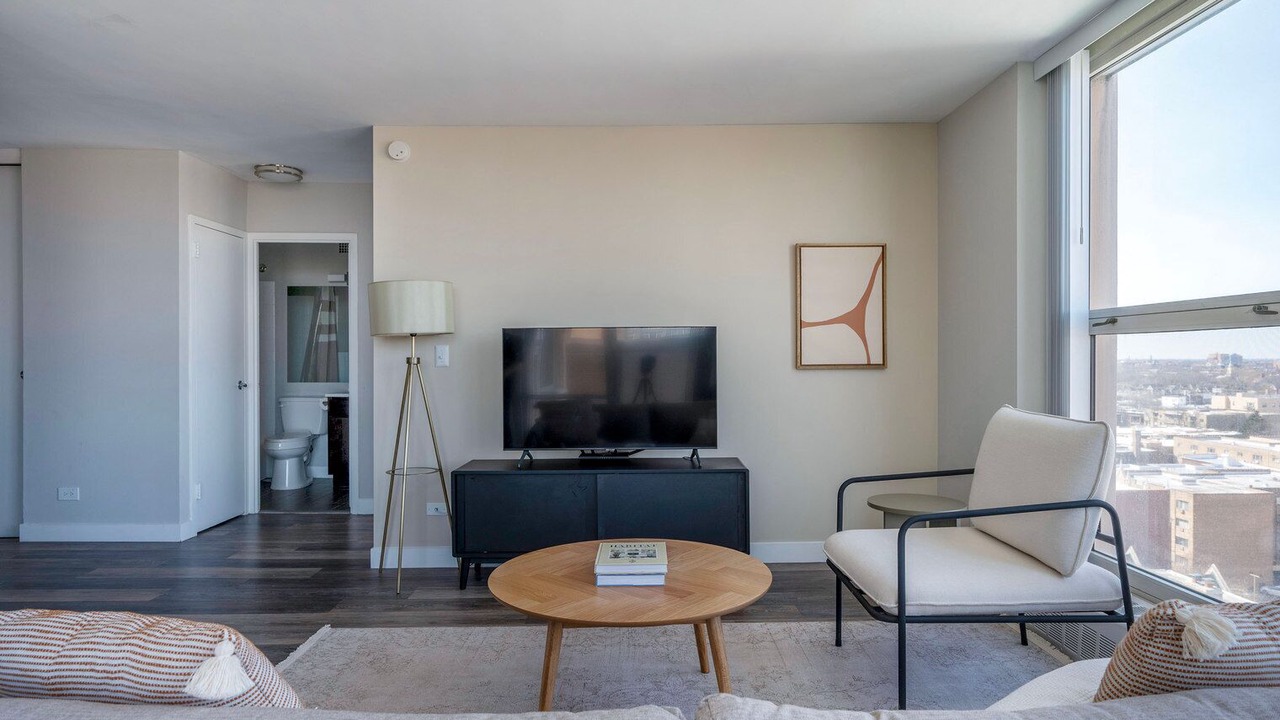 Photo of Livingroom in Edgewater