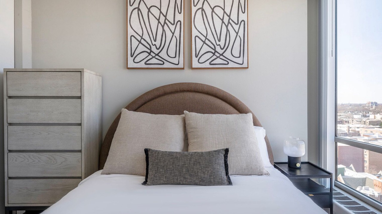Photo of Bedroom in Edgewater