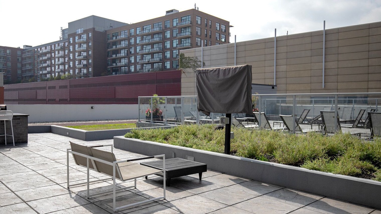 Photo of Patio Balcony in The Loop