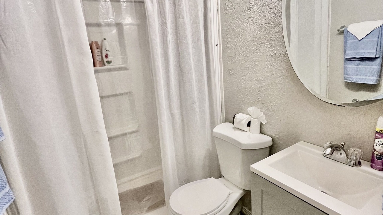 Photo of Bathroom in North Chicago