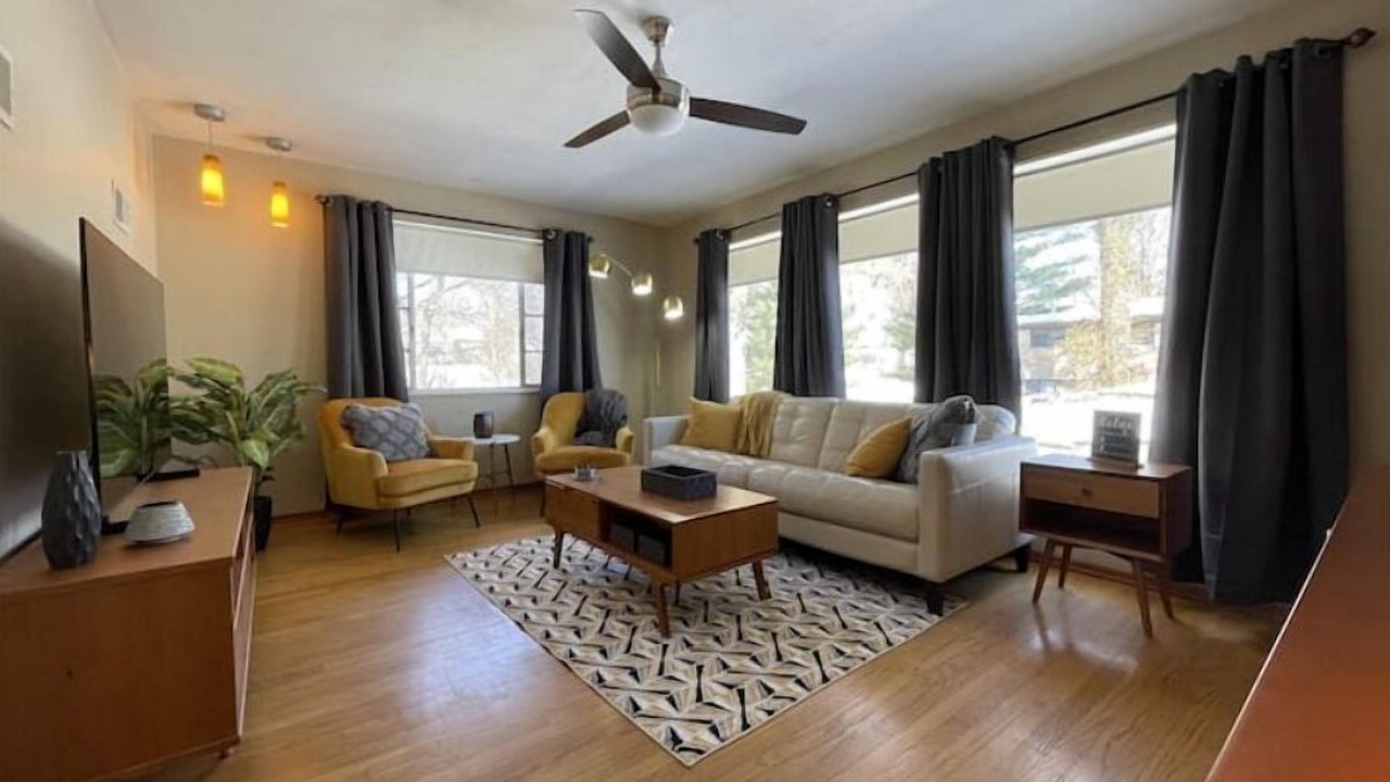 Photo of Livingroom in Edwardsville