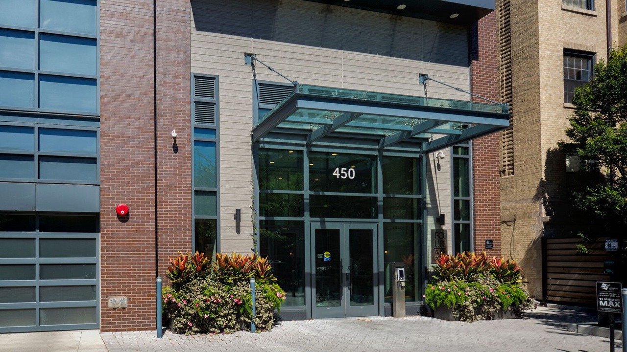 Photo of Outdoor in Lake View East