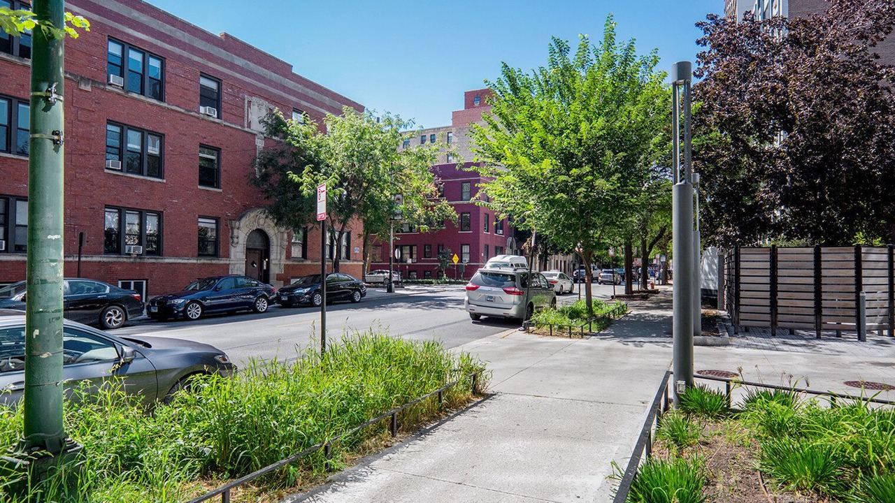 Photo of Outdoor in Lake View East