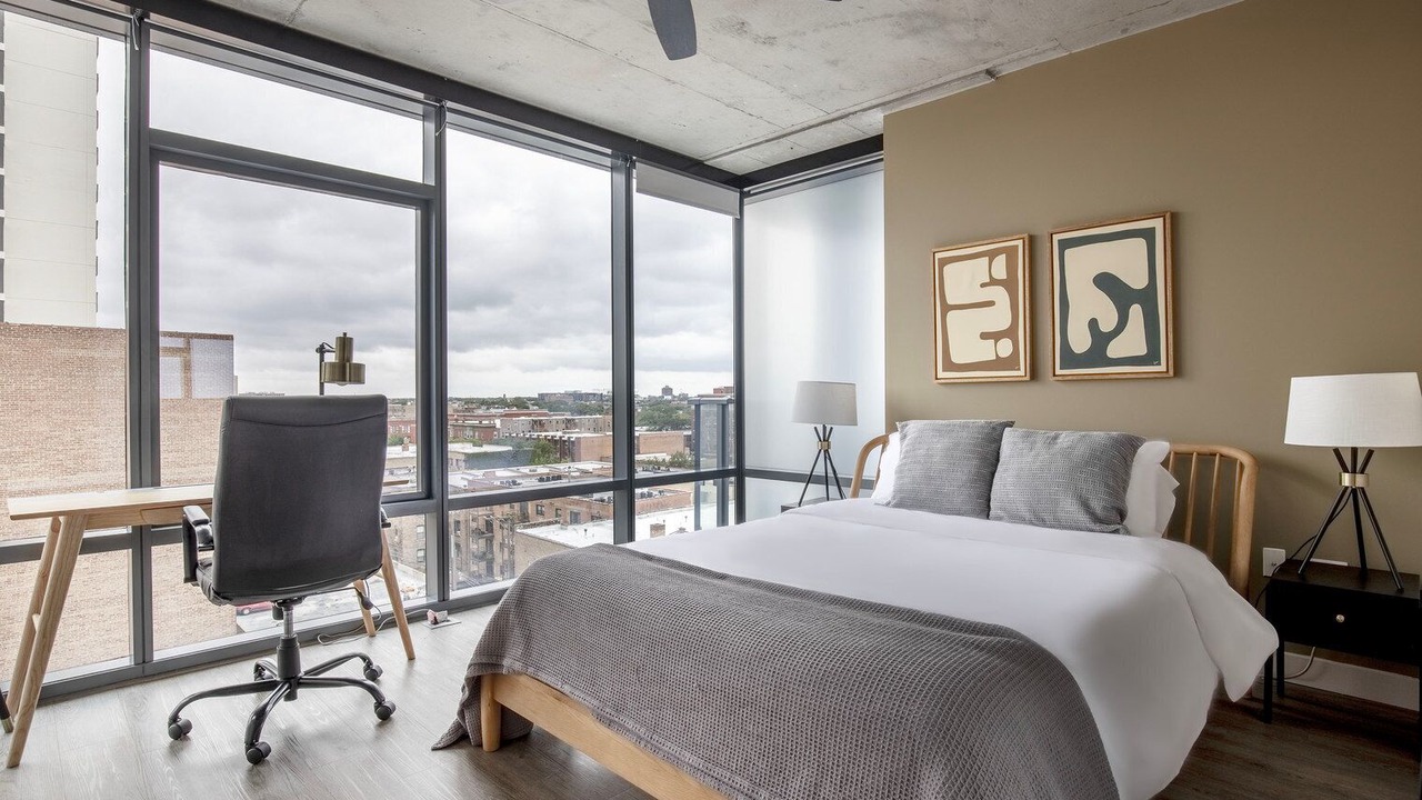Photo of Bedroom in Lake View East