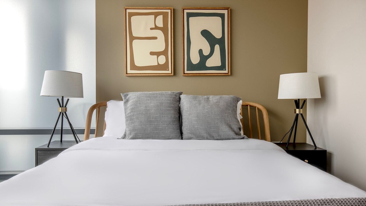 Photo of Bedroom in Lake View East