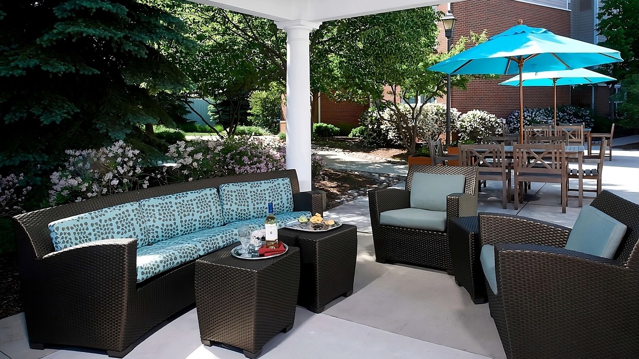 Photo of Patio Balcony in Waukegan