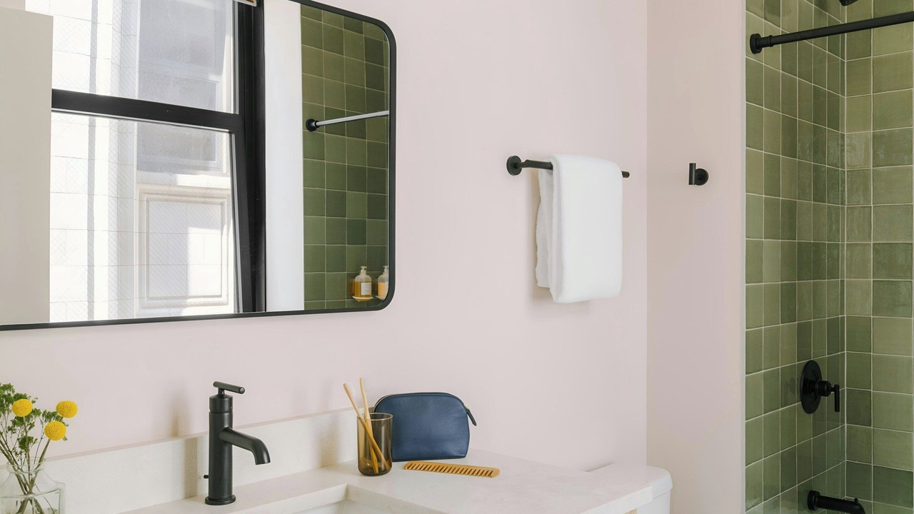 Photo of Bathroom in West Loop Gate
