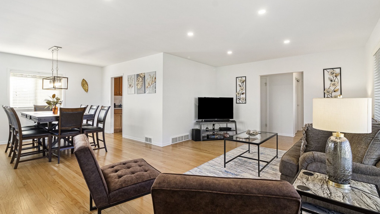 Photo of Livingroom in Wheaton