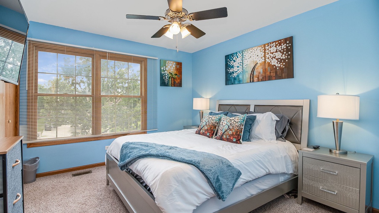 Photo of Bedroom in Woodridge