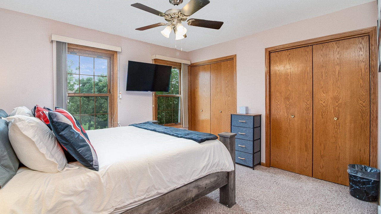 Photo of Bedroom in Woodridge