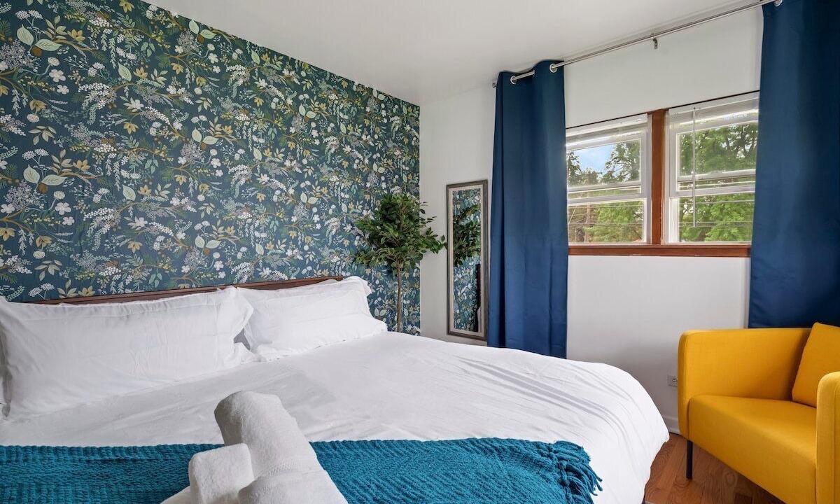 Photo of Bedroom in Westmont