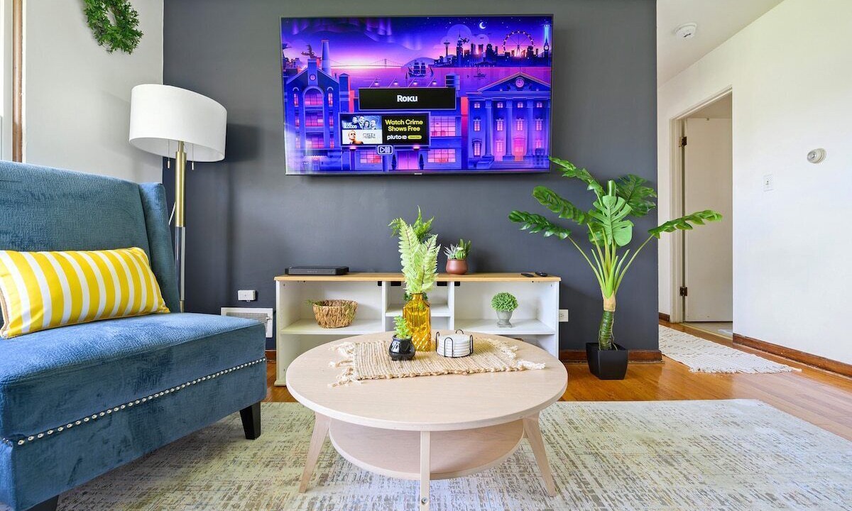 Photo of Livingroom in Westmont