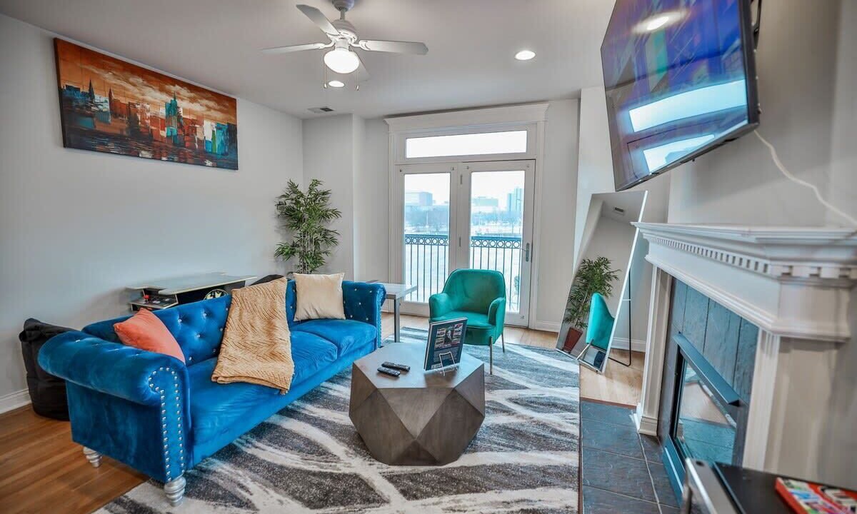 Photo of Livingroom in Near West Side