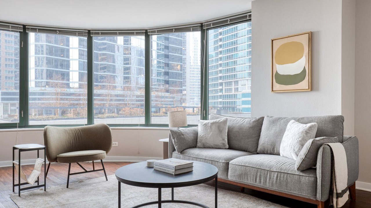 Photo of Livingroom in Streeterville