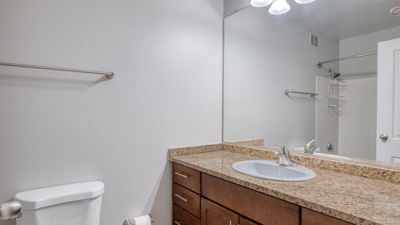 Photo of Bathroom in Streeterville