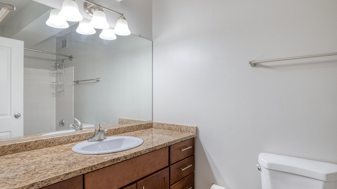 Photo of Bathroom in Streeterville