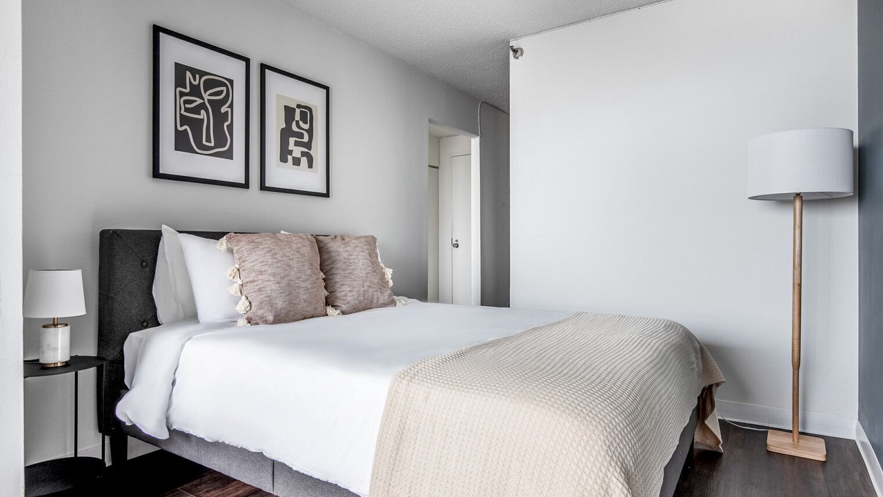 Photo of Bedroom in Streeterville