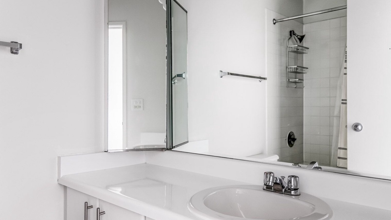 Photo of Bathroom in Streeterville