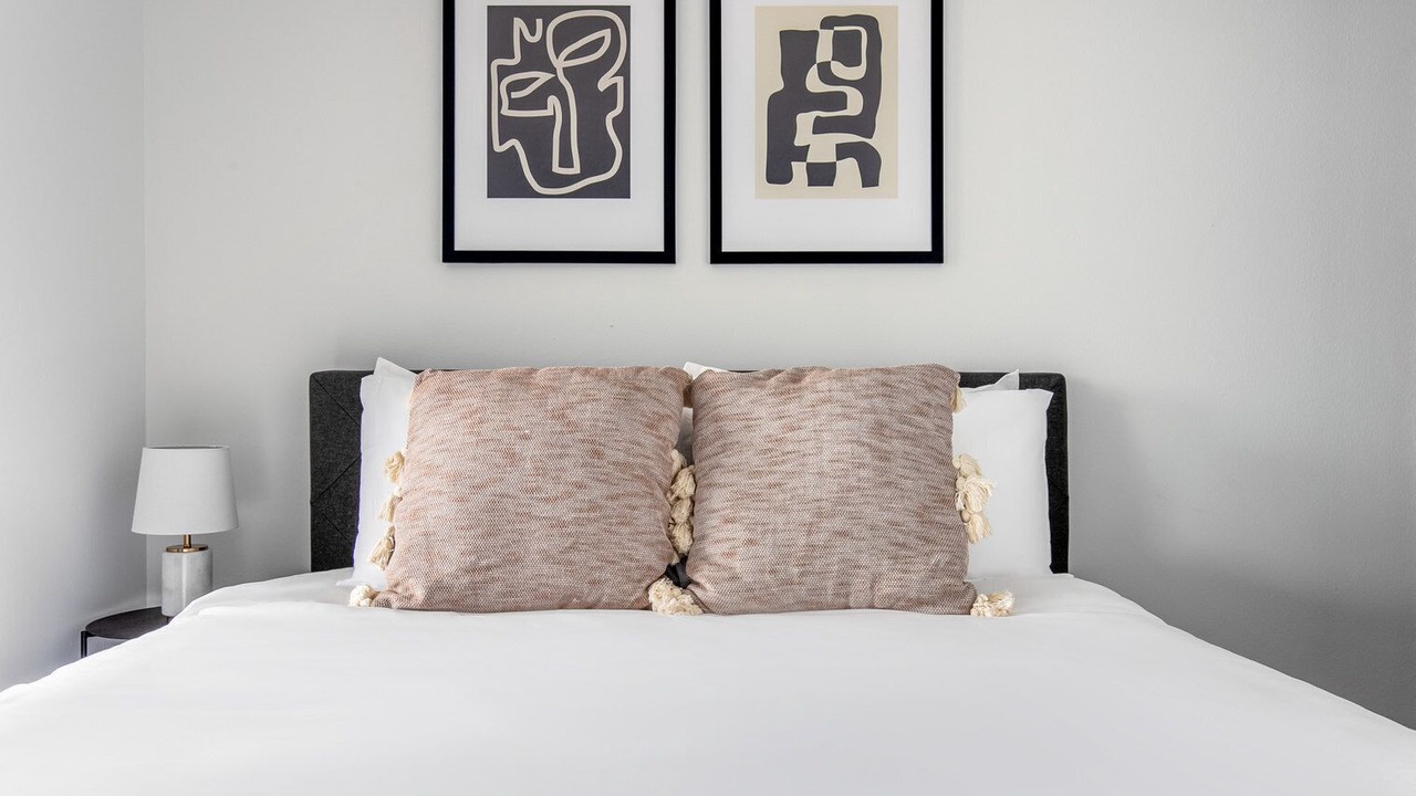 Photo of Bedroom in Streeterville