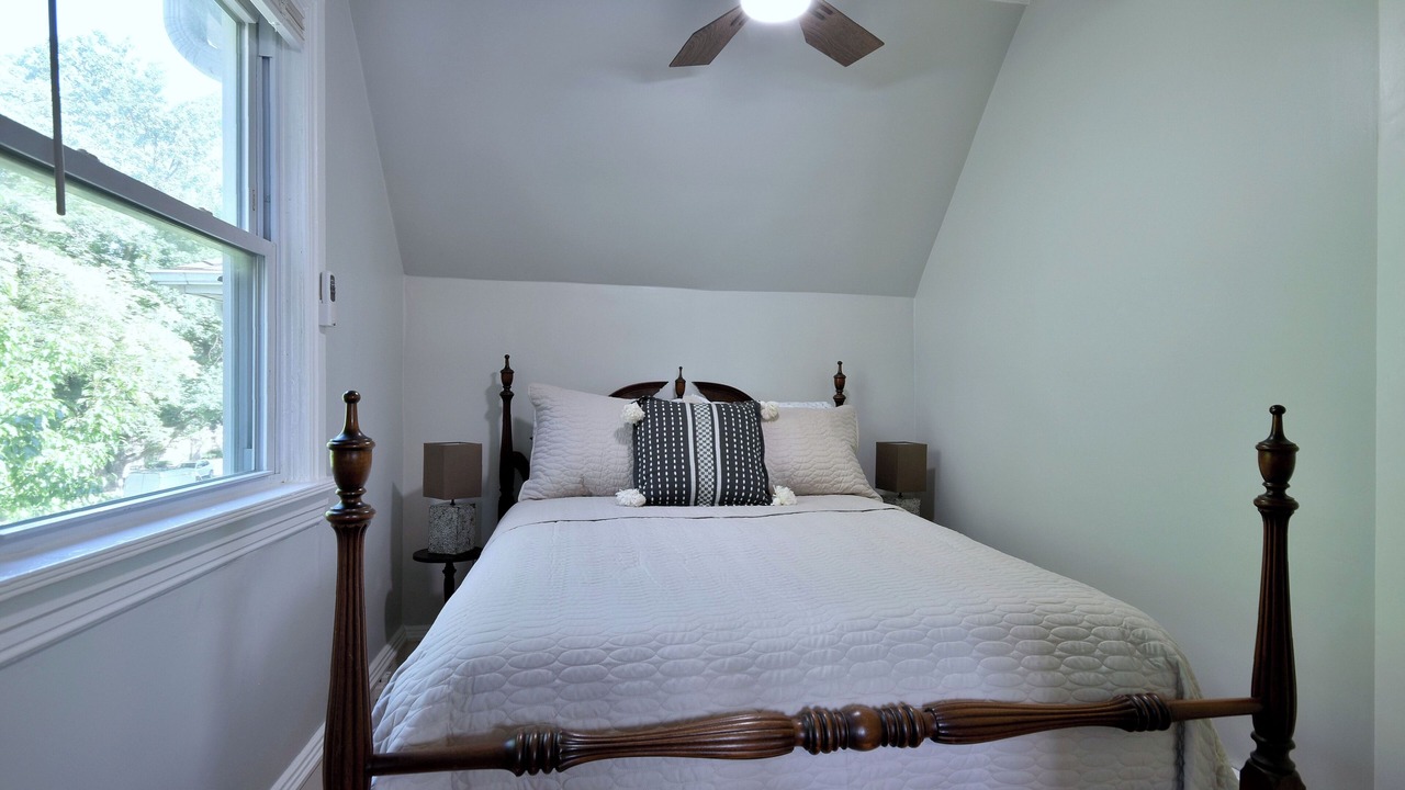 Photo of Bedroom in Oak Park