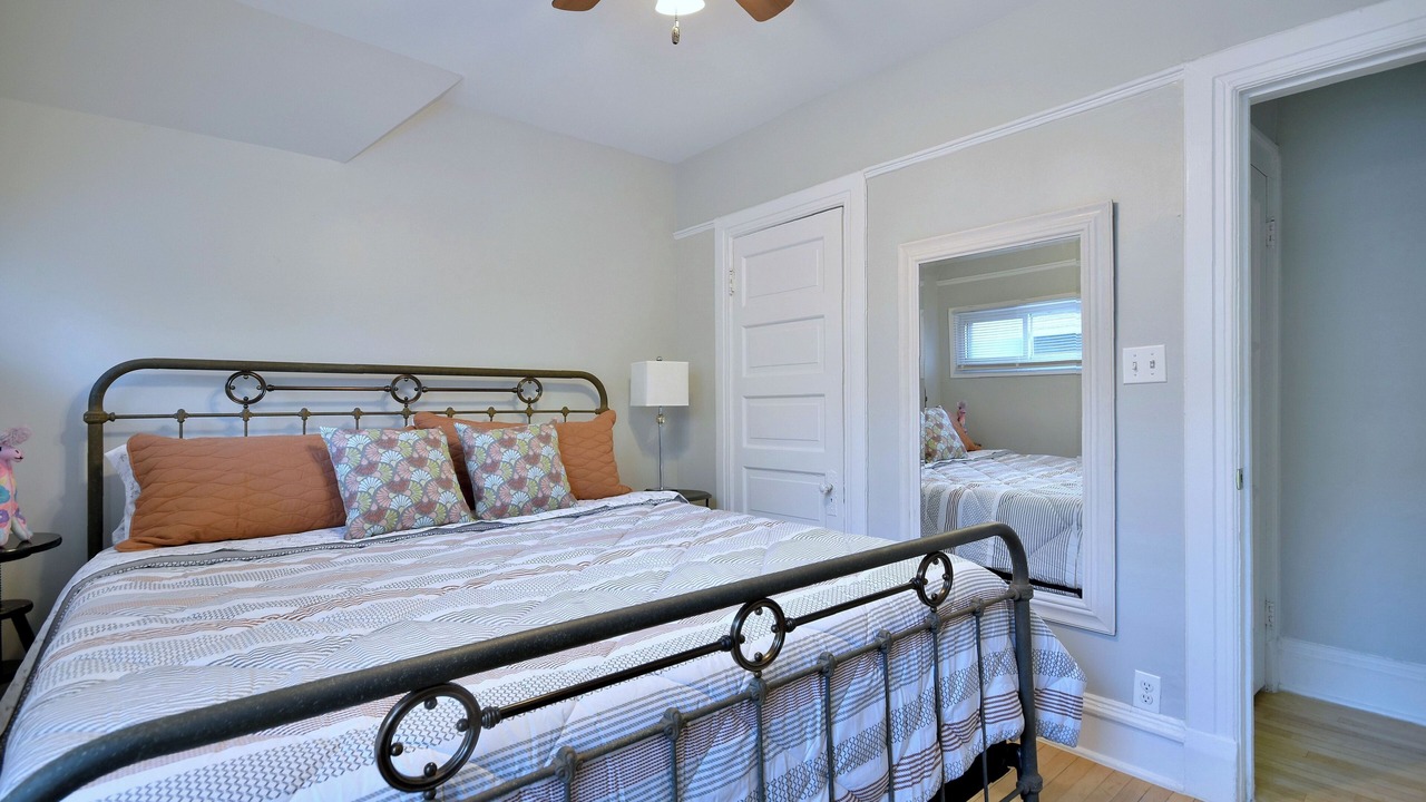 Photo of Bedroom in Oak Park