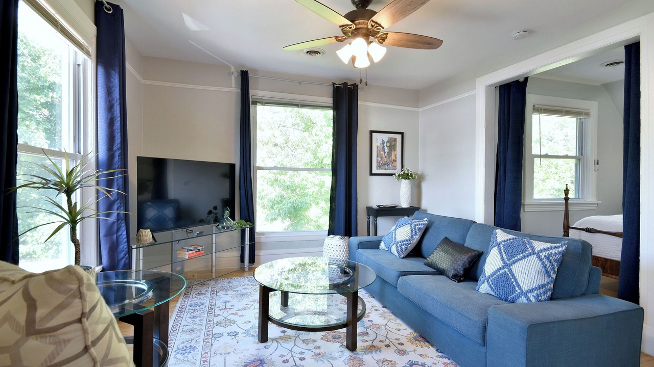 Photo of Livingroom in Oak Park