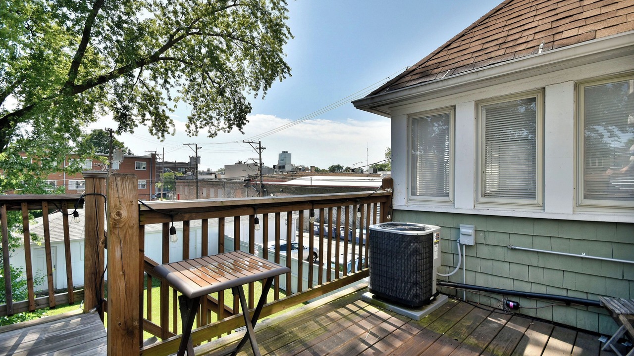Photo of Outdoor in Oak Park