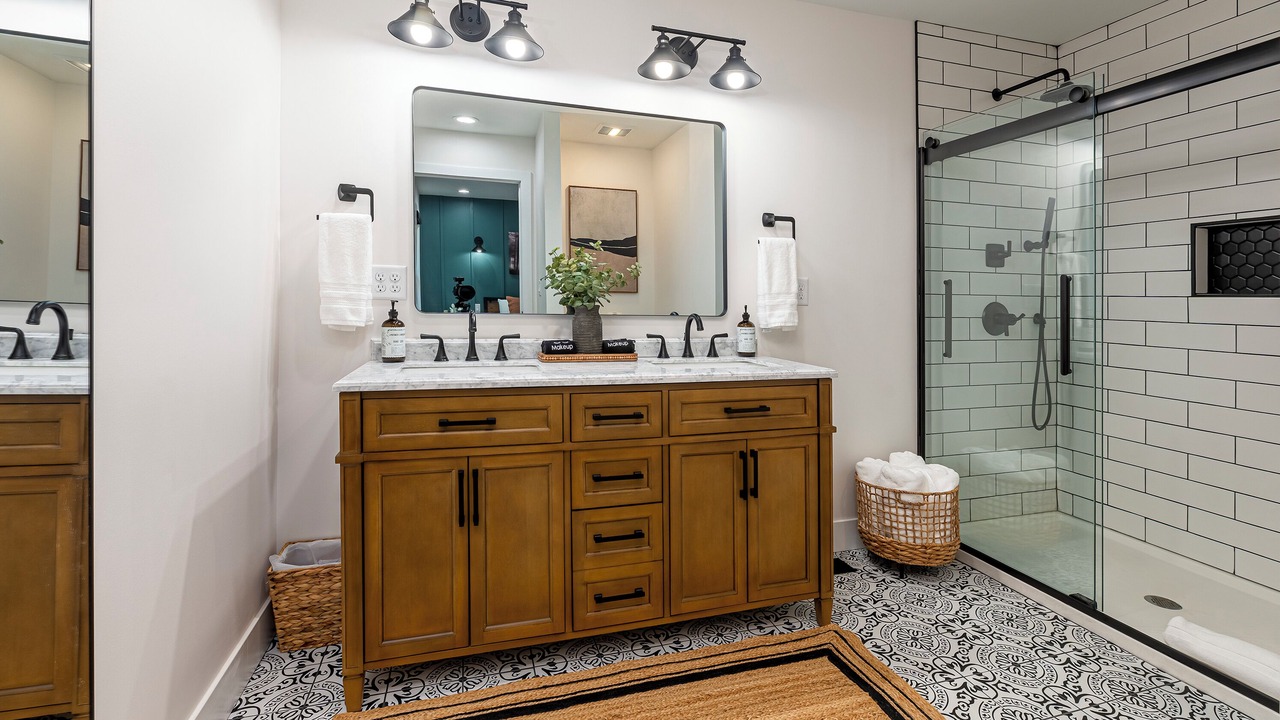 Photo of Bathroom in Goreville