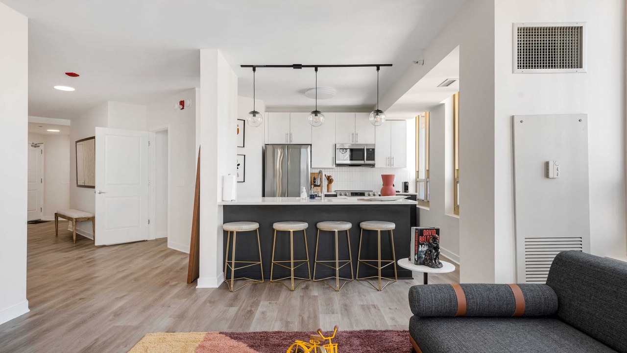 Photo of Livingroom in Rush and Division