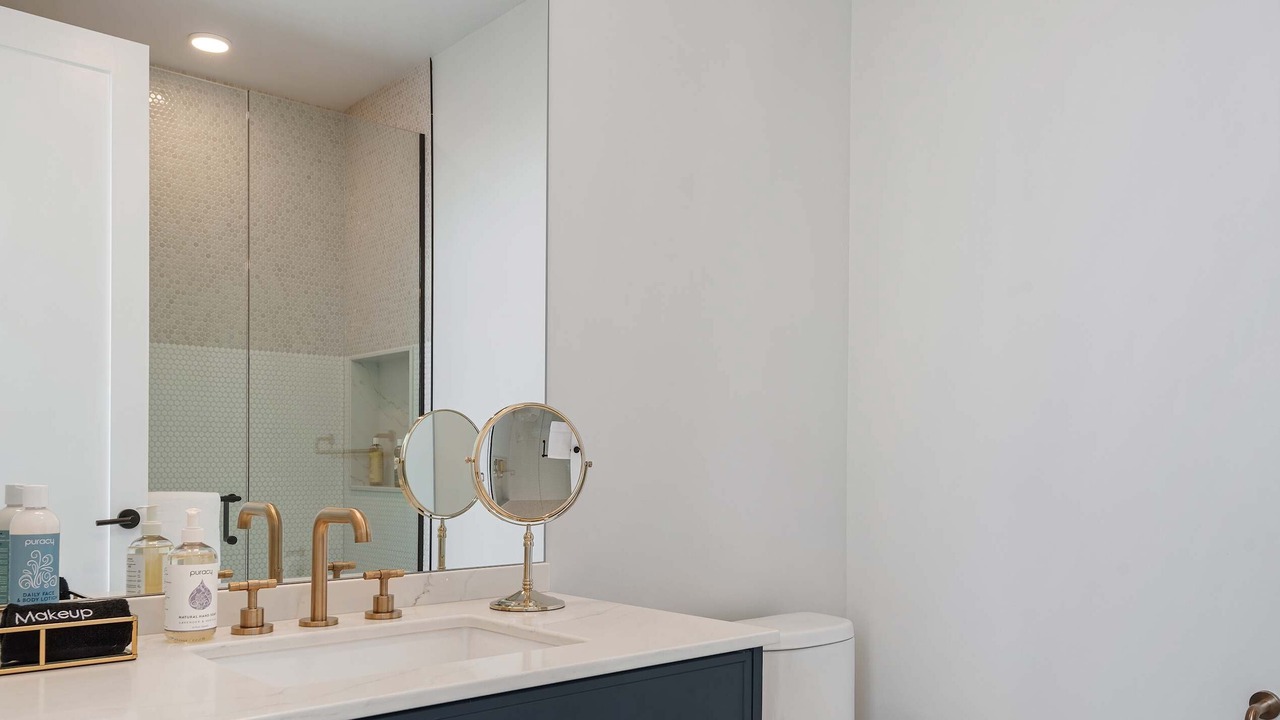Photo of Bathroom in River West