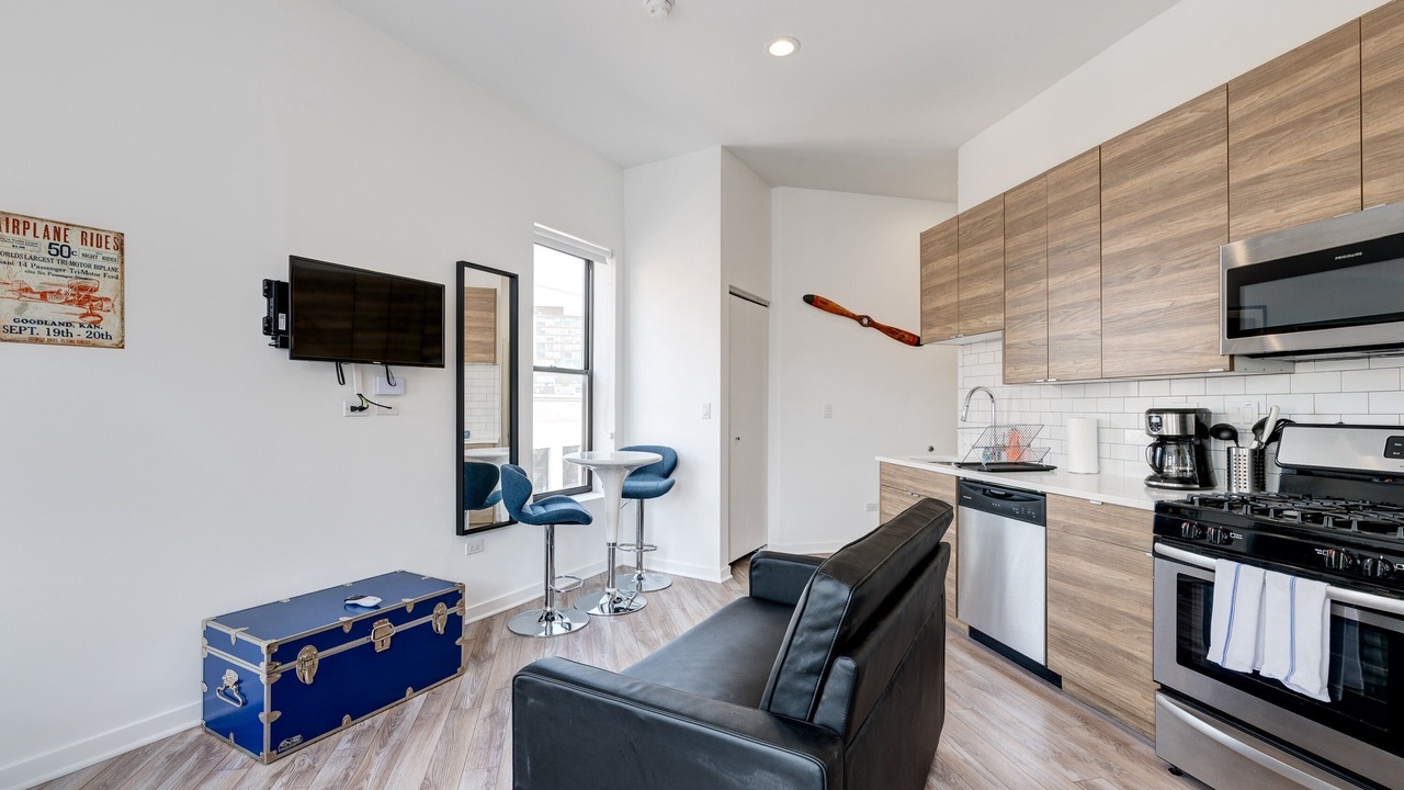 Photo of Bedroom in River West