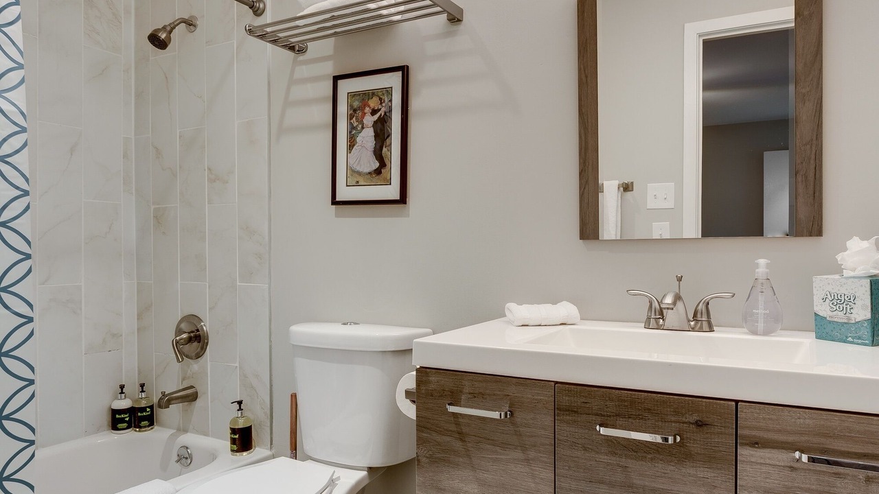 Photo of Bathroom in Near West Side