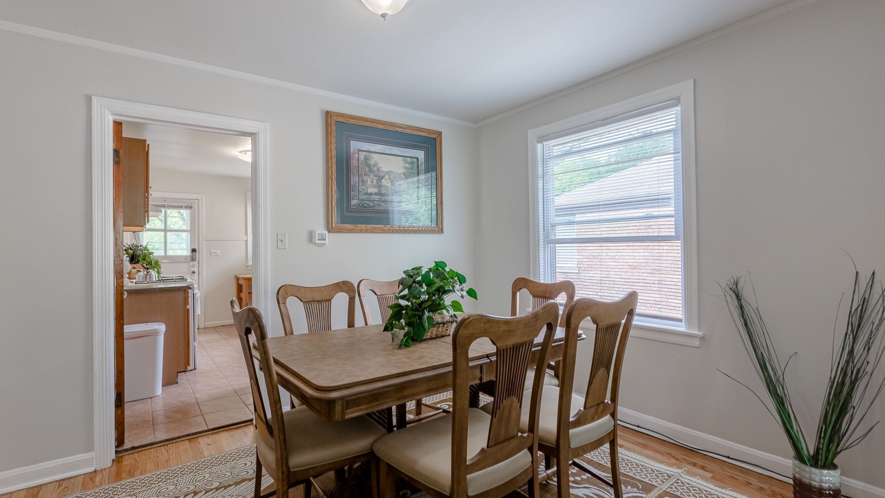Photo of Bedroom in Evanston