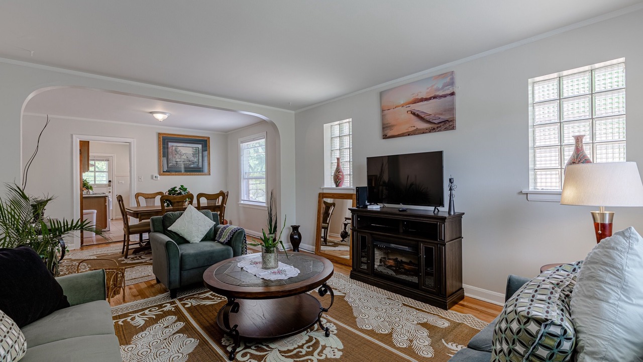 Photo of Bedroom in Evanston