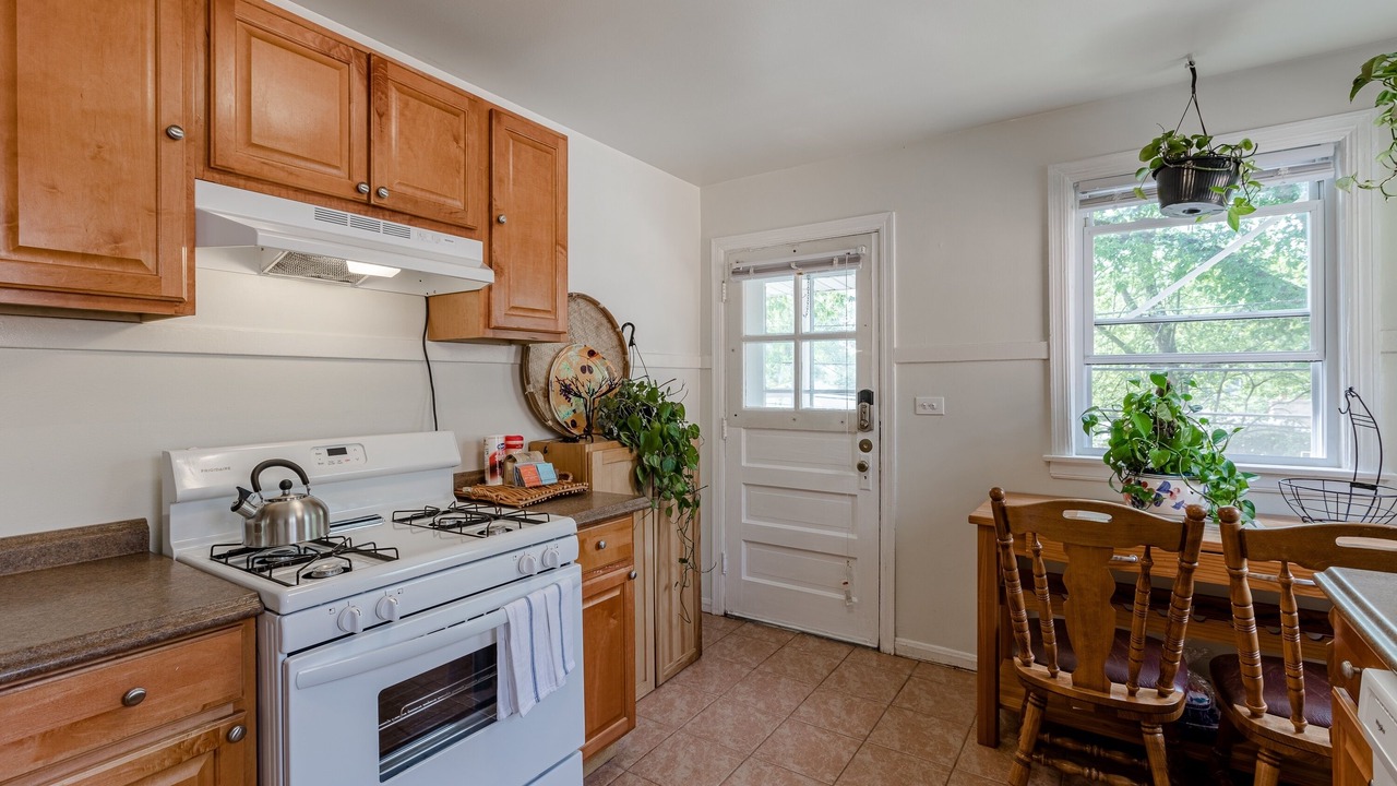 Photo of Bedroom in Evanston