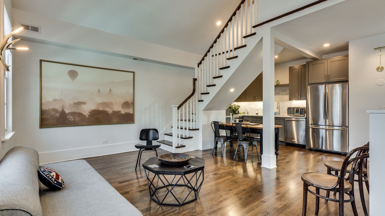 Photo of Bedroom in Old Town Triangle