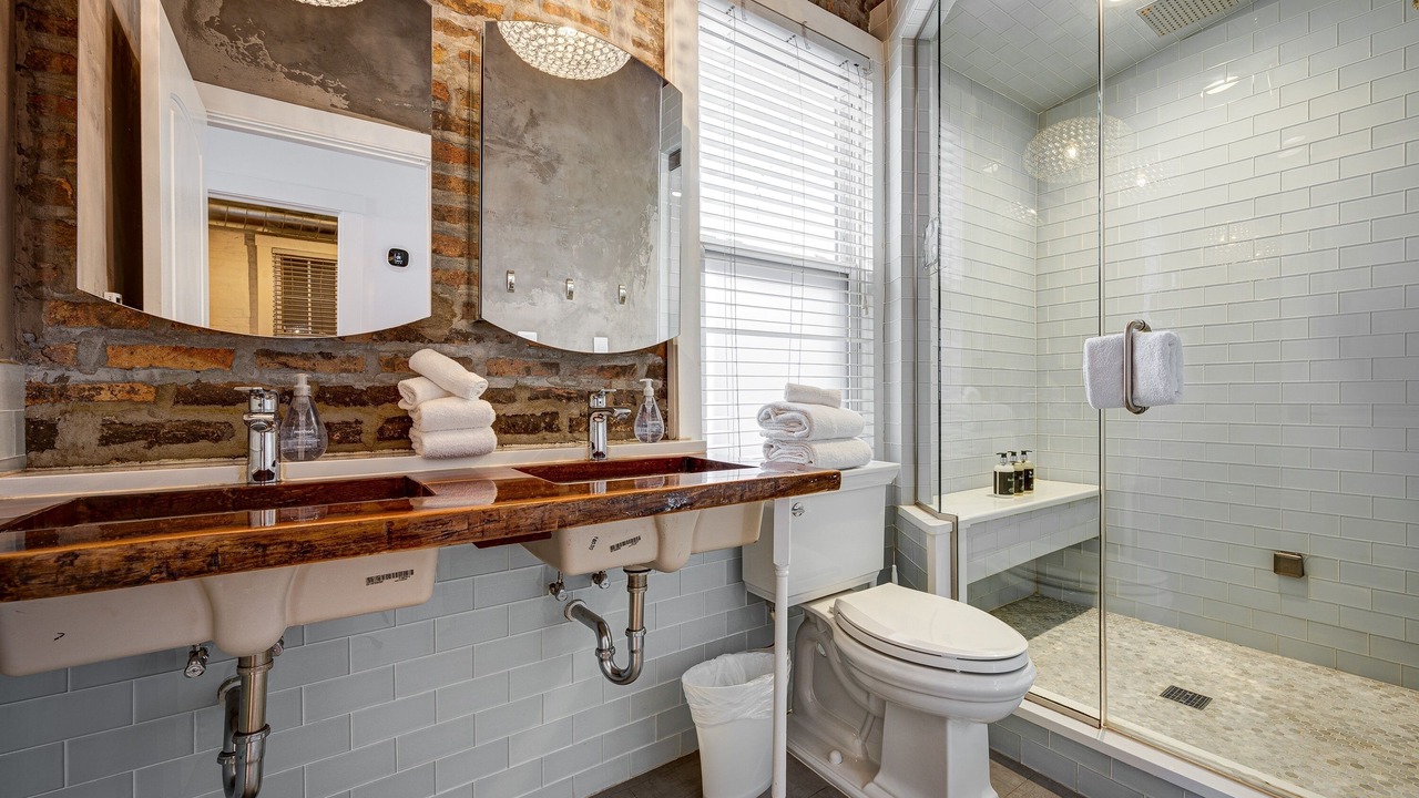 Photo of Bathroom in West Town