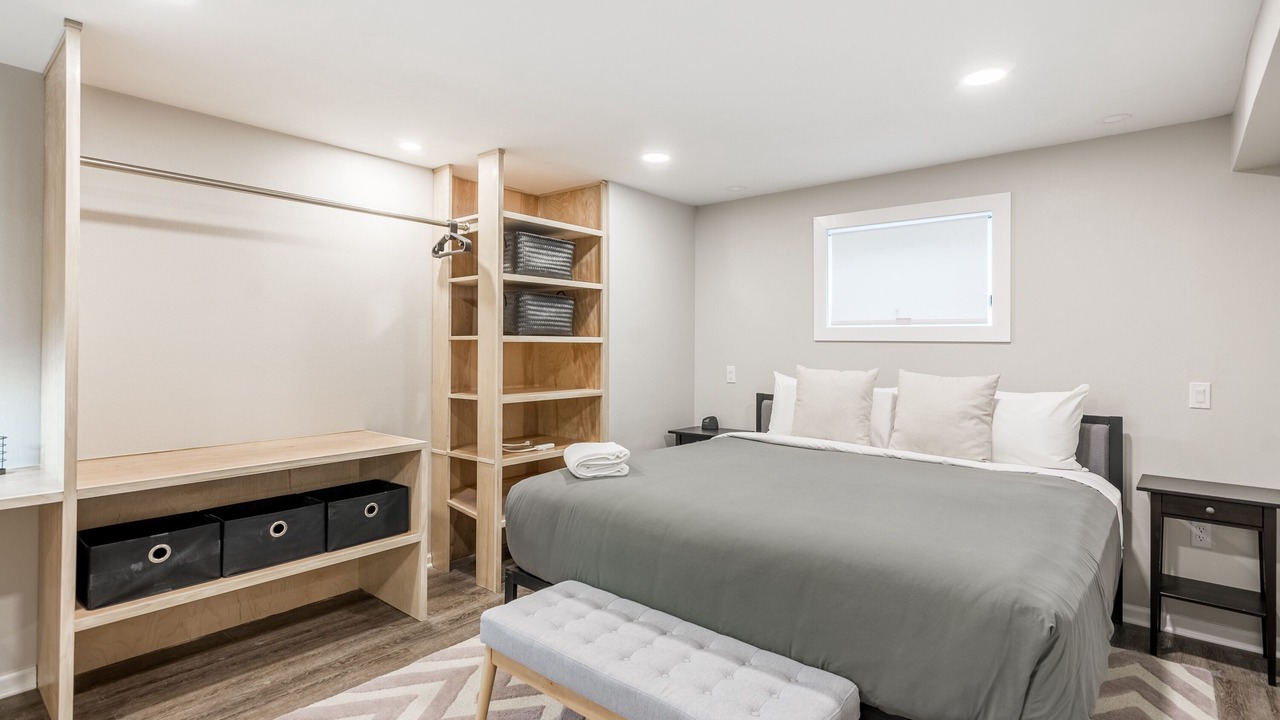 Photo of Bedroom in Near West Side