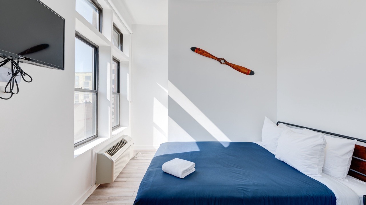 Photo of Bedroom in River West