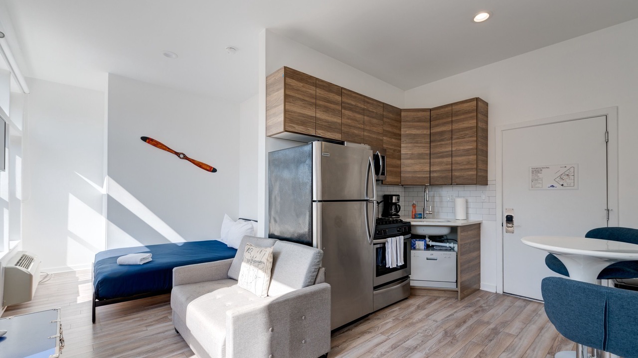 Photo of Bedroom in River West