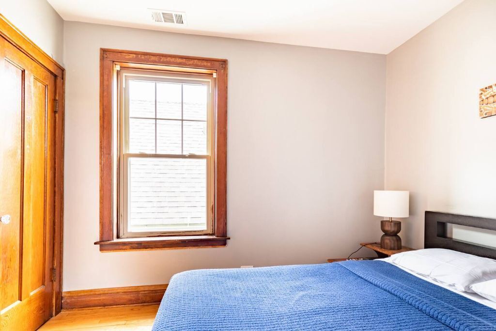 Photo of Bedroom in Little Village