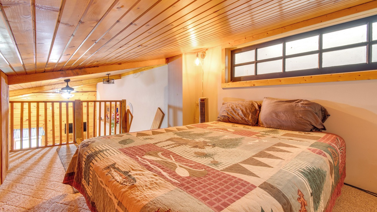 Photo of Bedroom in Graymont