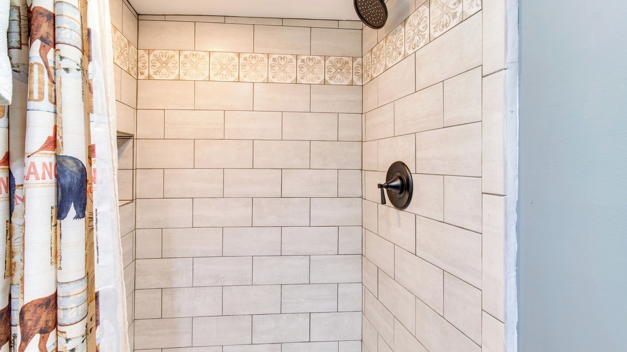 Photo of Bathroom in Graymont
