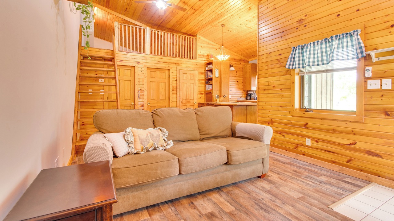 Photo of Livingroom in Graymont