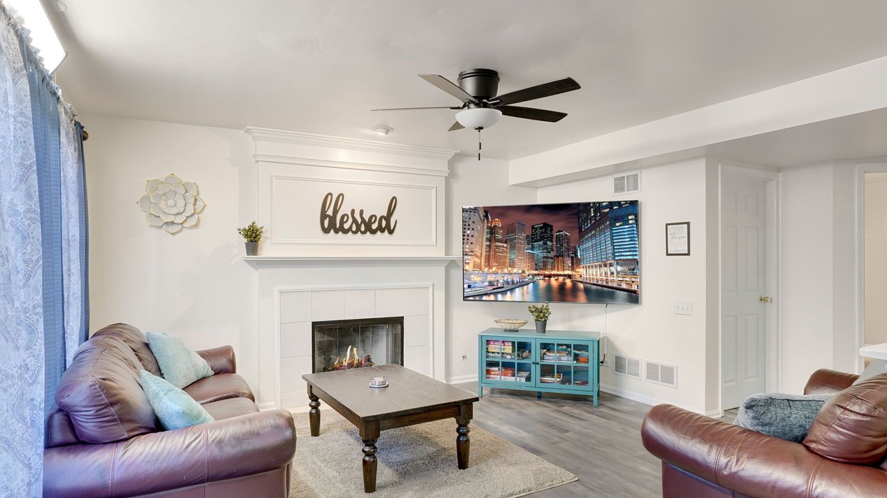 Photo of Livingroom in Fox Valley